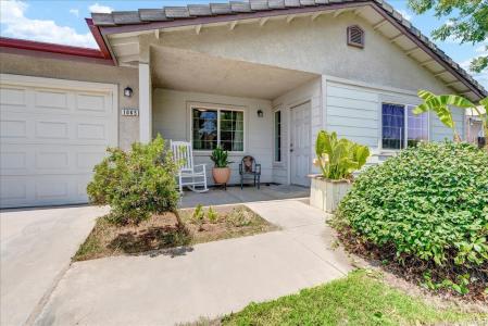 1065 W Yale Avenue, Lindsay, California 93247, Estados Unidos