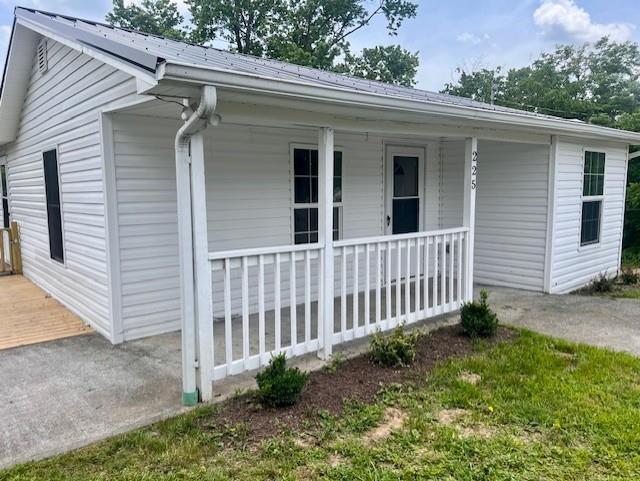 225 BARNETT DRIVE, Tazewell, Virginia 24651, HOA KỲ