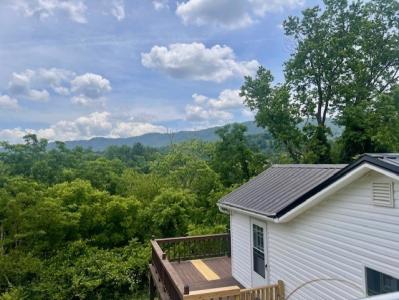 225 BARNETT DRIVE, Tazewell, Virginia 24651, HOA KỲ