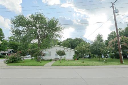 422 Smith ST, Grapevine, Texas 76051