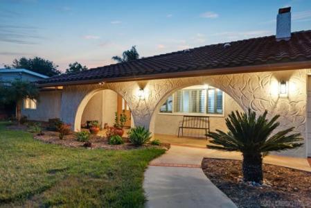 1654 Palomino Ln, Escondido, Kaliforniya 92025, Amerika Birleşik Devletleri
