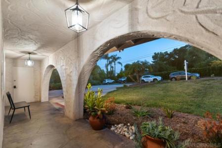 1654 Palomino Ln, Escondido, California 92025, USA