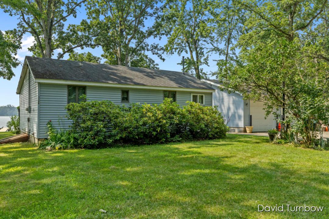 1128 Brott Drive, Hastings, Michigan 49058, Amerika Birleşik Devletleri
