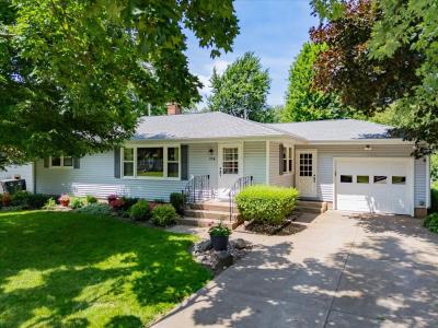 708 Columbia Avenue, Deforest, Wisconsin 53532, USA