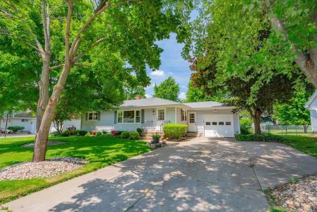 708 Columbia Avenue, Deforest, 威斯康辛州 53532, 美國