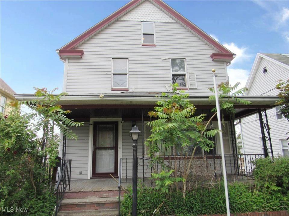 2406 Tampa Avenue, Cleveland, Ohio 44109