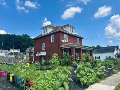 342 E Liberty Street, Lowellville, Ohio 44436