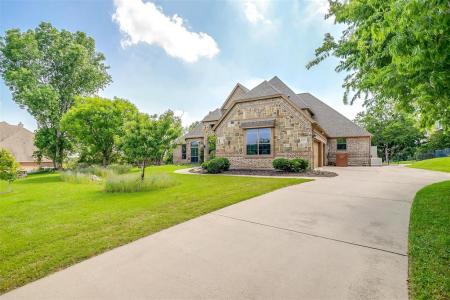 8456 Drop Tine Drive, Fort Worth, Texas 76126, États-Unis