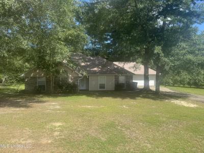 35 Cedar Wood Drive, Perkinston, Mississippi 39573, HOA KỲ