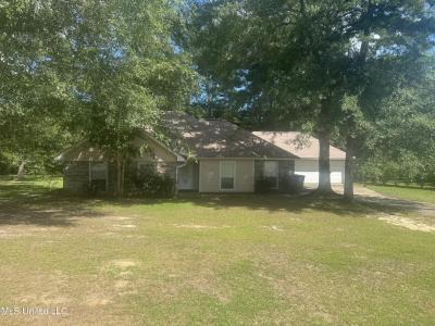35 Cedar Wood Drive, Perkinston, Mississippi 39573, HOA KỲ