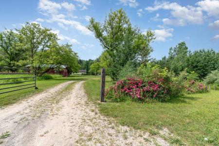 2721 Saganing, Bentley, Michigan 48613, Estados Unidos