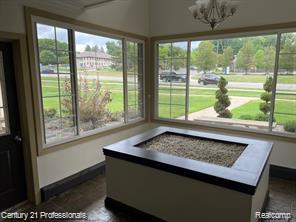 2375 Walton Boulevard #8, RochesterHills, מישיגן 48309, ארצות הברית של אמריקה