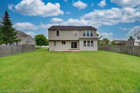 7648 Berwick Drive, Ypsilanti, Michigan 48197, Estados Unidos