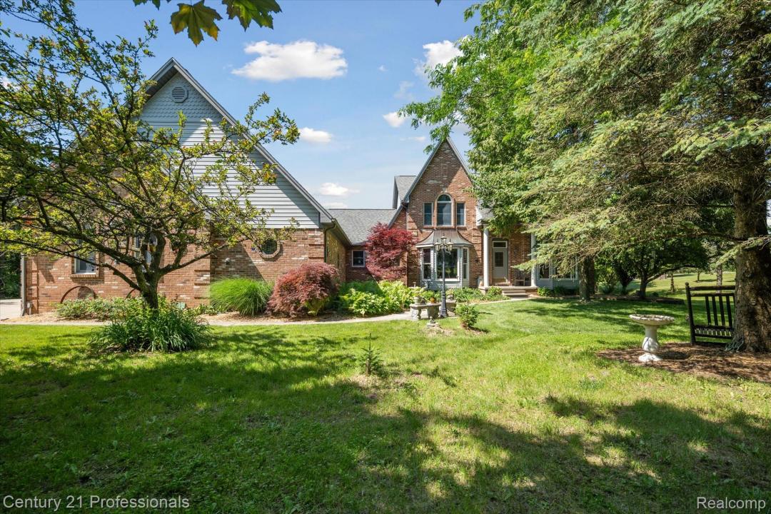 6279 7 Mile Road, SouthLyon, Мичиган 48178, Соединенные Штаты