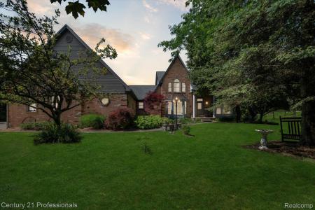 6279 7 Mile Road, SouthLyon, Мичиган 48178, Соединенные Штаты