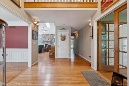 6279 7 Mile Road, SouthLyon, Мичиган 48178, Соединенные Штаты