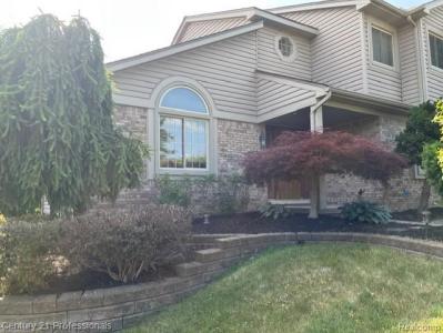 1855 Willowicke Drive, Wixom, Michigan 48393