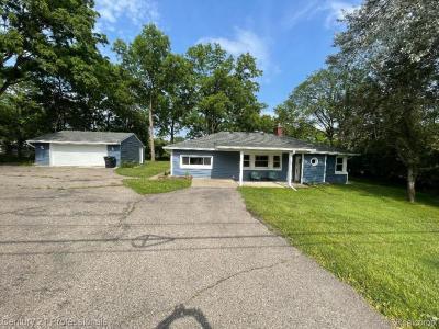 18290 Sunset Street, Livonia, Michigan 48152, USA