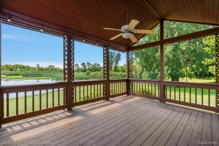 291 N Baldwin Road, Clarkston, Michigan 48348, USA