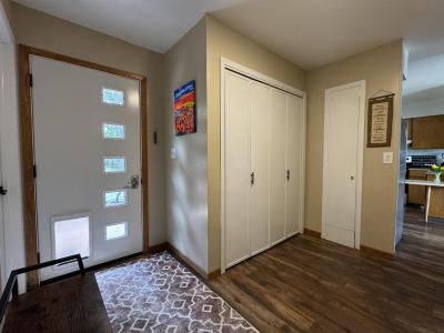 220 NE 4th Ave, Kenmare, 北达科他州 58746, 美国