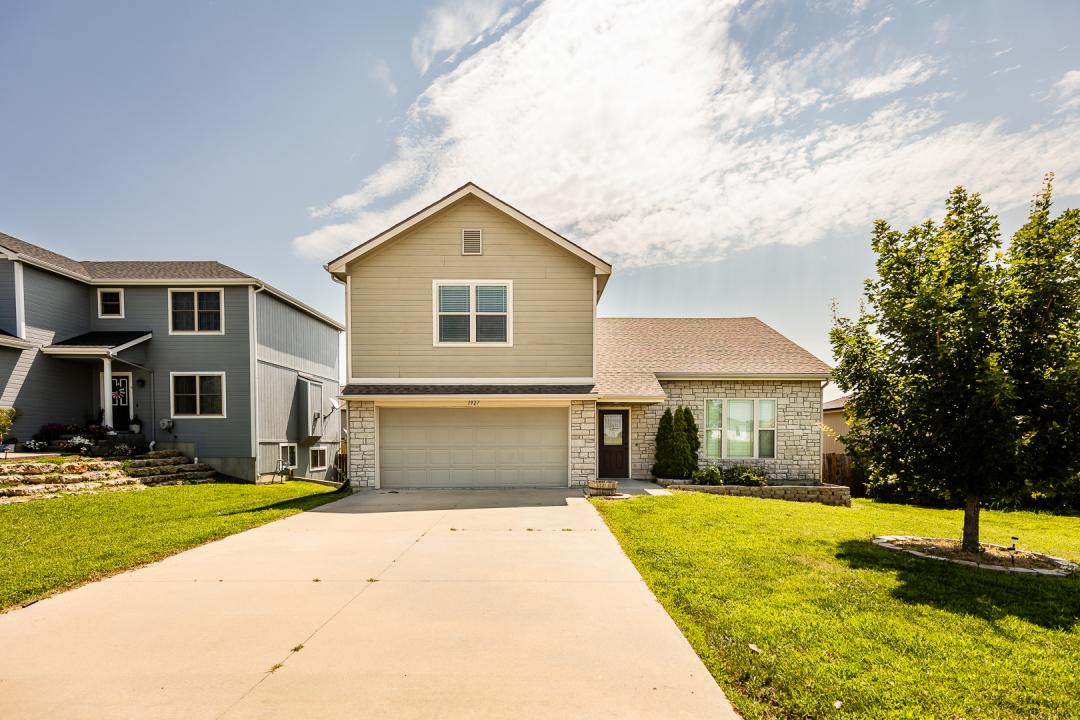 1927 Sutter Woods Road, Junction City, Kansas 66441