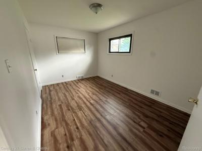 2210 Nightingale Street, Dearborn, Michigan 48128, USA
