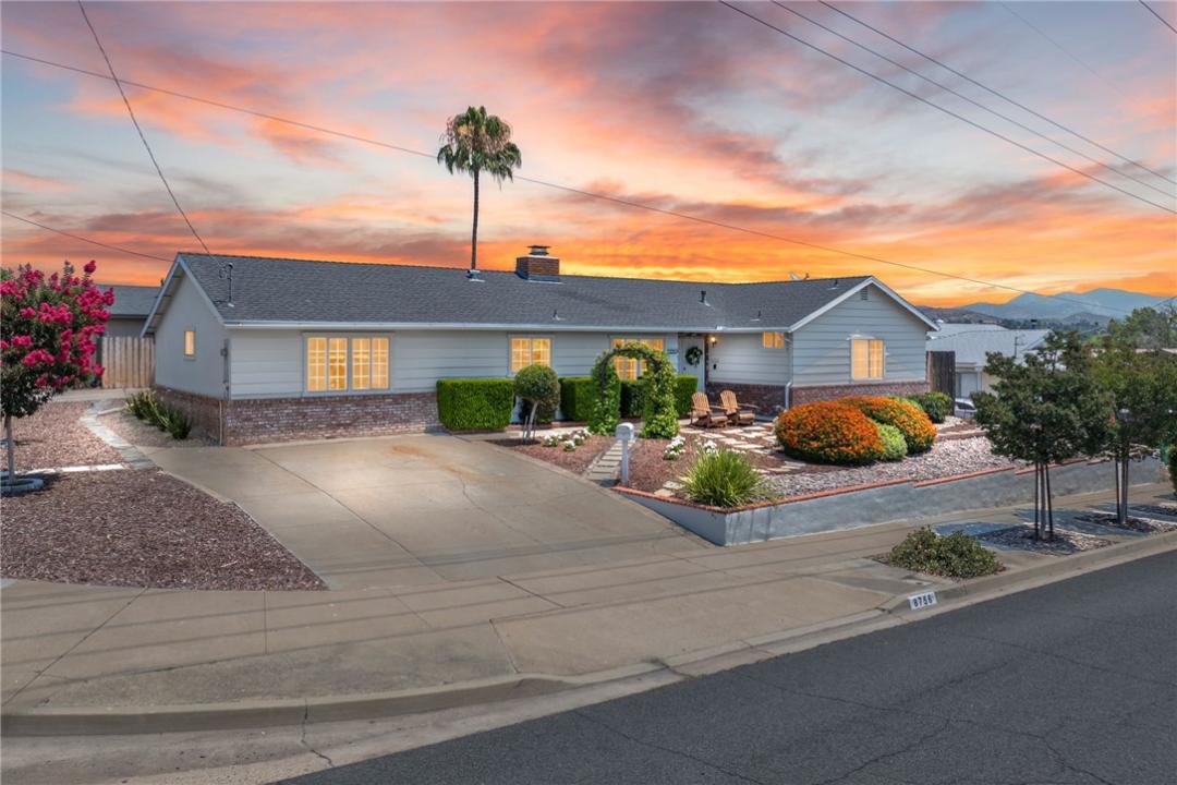 8756 Rumson Drive, Santee, California 92071, Stati Uniti