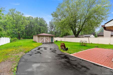 24432 Kensington Street, Taylor, ميشيغان 48180, الولايات المتحدة