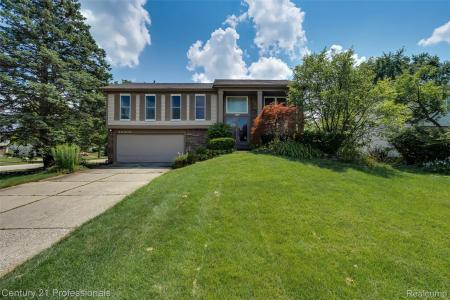 40309 Franklin Mill Street, Novi, Michigan 48375