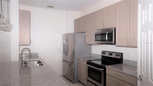 6466 Cava Alta Drive #101, ORLANDO, Florida 32835, USA