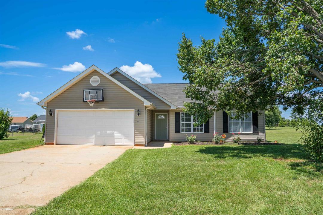 575 Mountainview Road, Spartanburg, South Carolina 29316