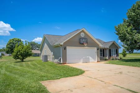 575 Mountainview Road, Spartanburg, South Carolina 29316