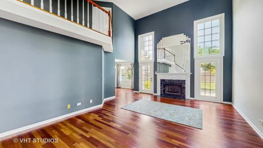 4850 Prestwick Place, Hoffman Estates, Illinois 60010