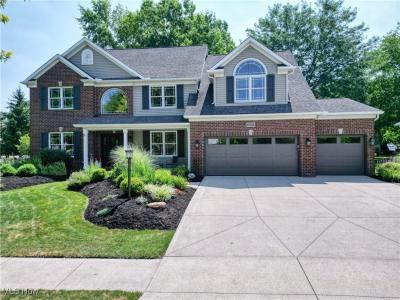 15161 Scarlet Oak Trail, Strongsville, Ohio 44149, USA