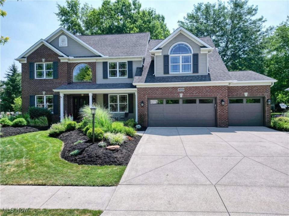 15161 Scarlet Oak Trail, Strongsville, Ohio 44149, Stati Uniti