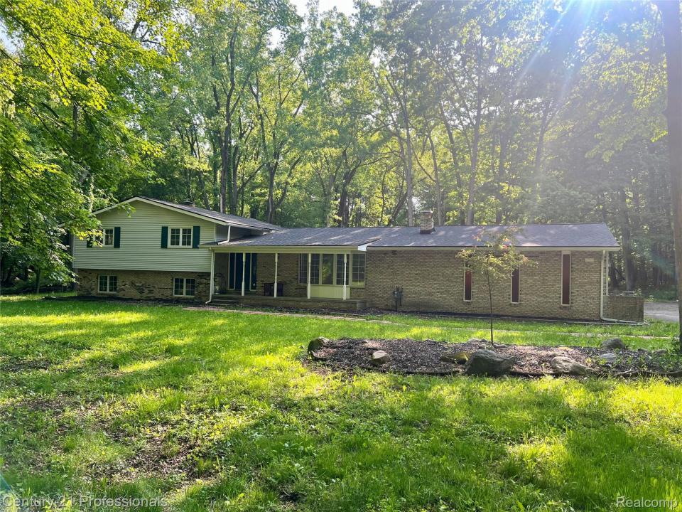 47993 9 Mile Road, Novi, Michigan 48167, USA
