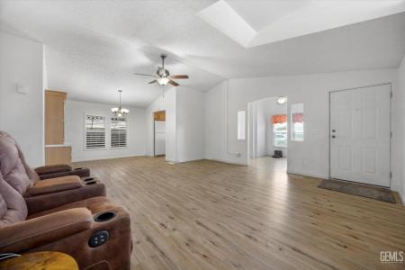 612 44th Street, Bakersfield, California 93301, Estados Unidos