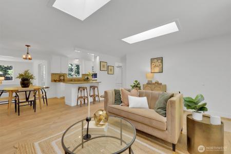 20915 W Richmond Road, Bothell, Washington 98021, USA
