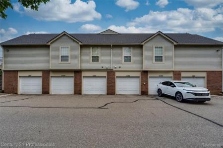 12107 Chesapeake Circle, WalledLake, Michigan 48390