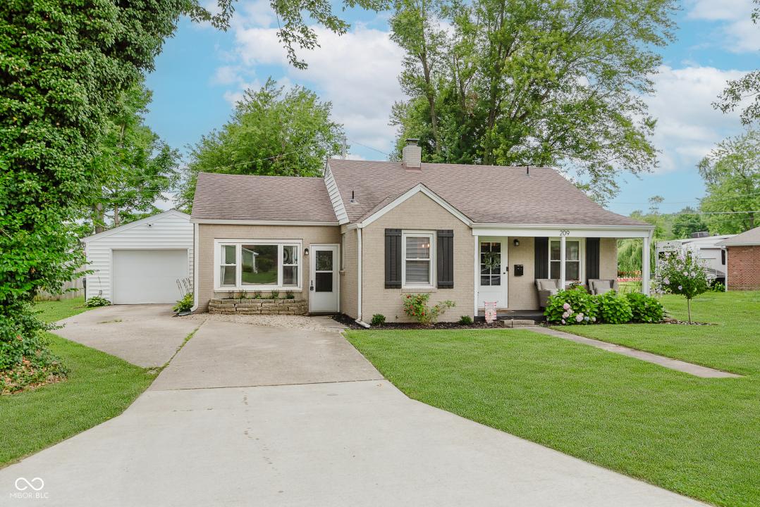 209 N John Street, Pendleton, Indiana 46064, États-Unis