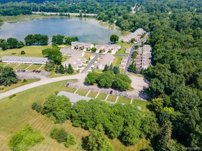5959 Alan Drive #56, Brighton, Michigan 48116, USA