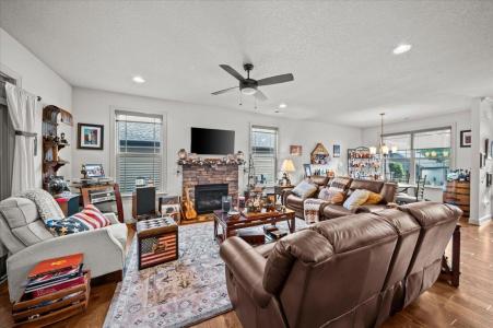 324 Brownstone Circle, Greenville, דרום קרוליינה 29615, ארצות הברית של אמריקה