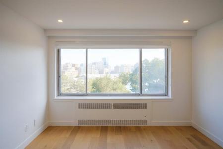 3555 Ch. de la Côte-des-Neiges, Montréal (Ville-Marie), ケベック H3H 1V2, カナダ