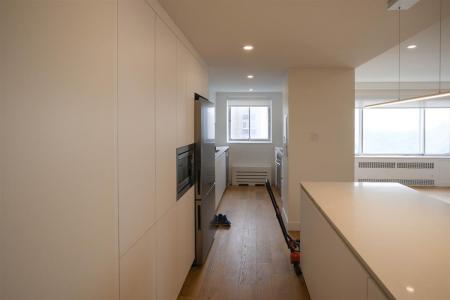 3555 Ch. de la Côte-des-Neiges, Montréal (Ville-Marie), ケベック H3H 1V2, カナダ