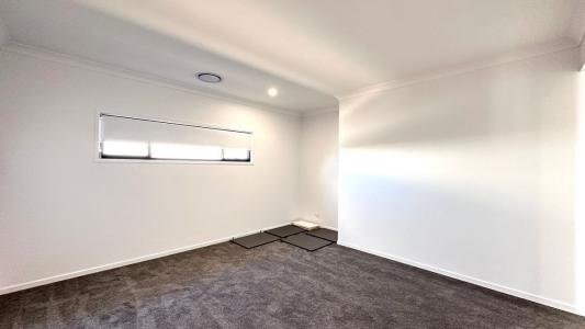 11 Pulsar Street, Flagstone, QLD 4280, Australia