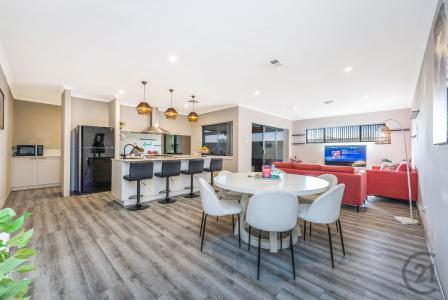 2 Narracan Avenue, Lakelands, WA 6180, Australia
