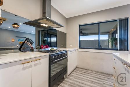 2 Narracan Avenue, Lakelands, WA 6180, Australia