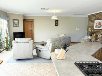 9 Fielders Way, Hallett Cove, SA 5158, Australia