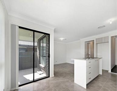 10B Warrigal Street, Gregory Hills, NSW 2557, Austrália