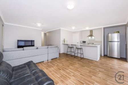 74 Thornbill Crescent, Coodanup, WA 6210, Australia